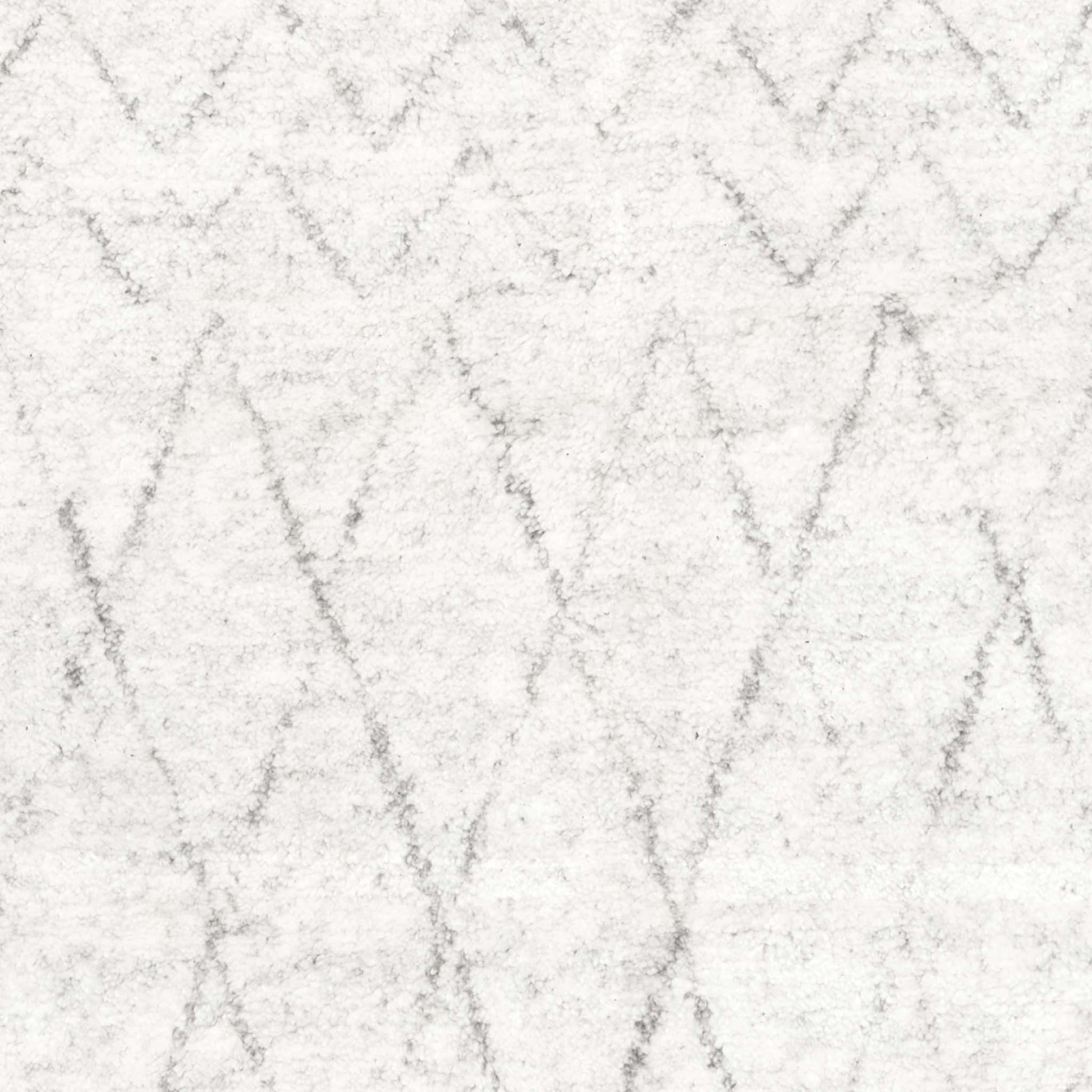 Stor måttbeställd gråvit fluffig matta